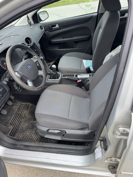 Dezmembrez Ford Focus 2 an 2007 motor 1.6 diesel