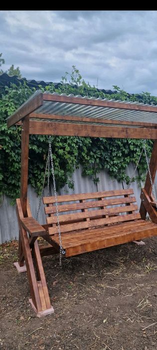 Продам качели из дерева