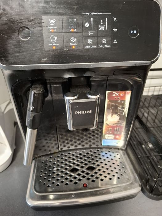Vand expressor de cafea.pret 600 lei