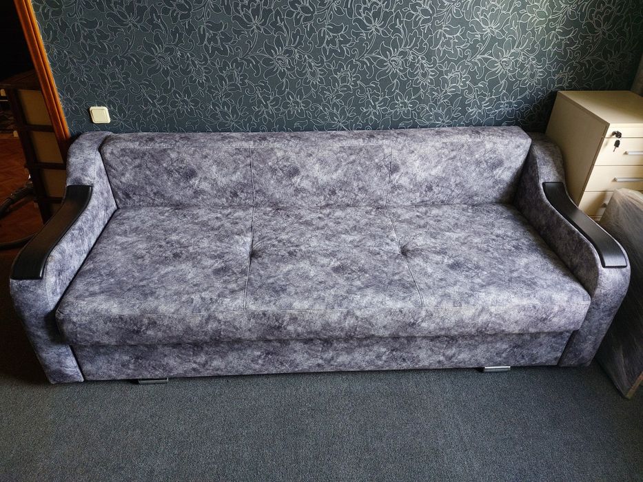 Продам красивый диван