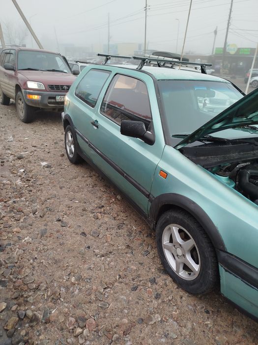 Продам гольф 3 1.8 автомат