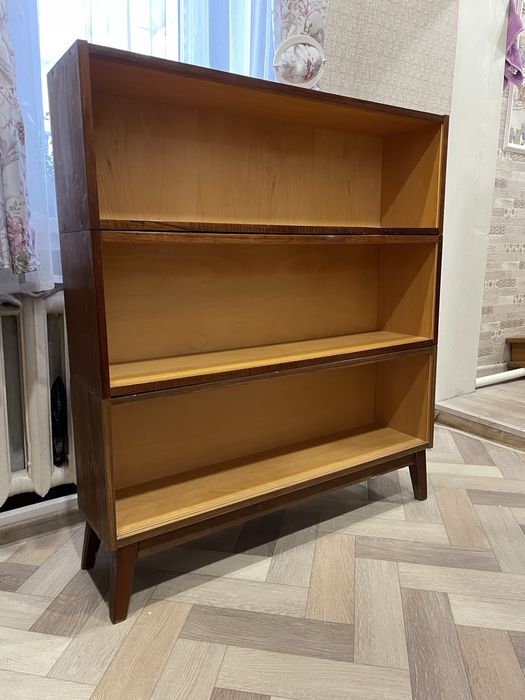 Продам винтажную тумбочку.