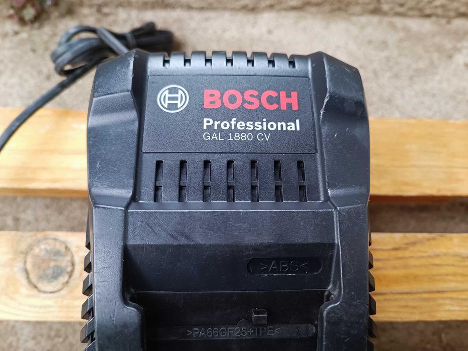Bosch GAL 1880 CV зарядно 14.4 - 18V