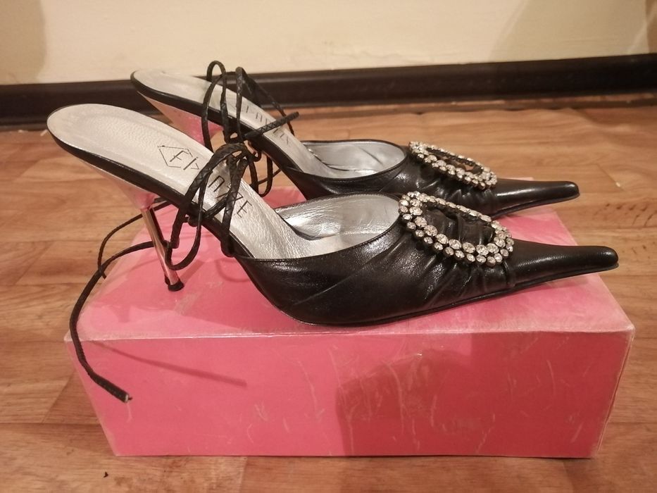 Женская обувь туфли