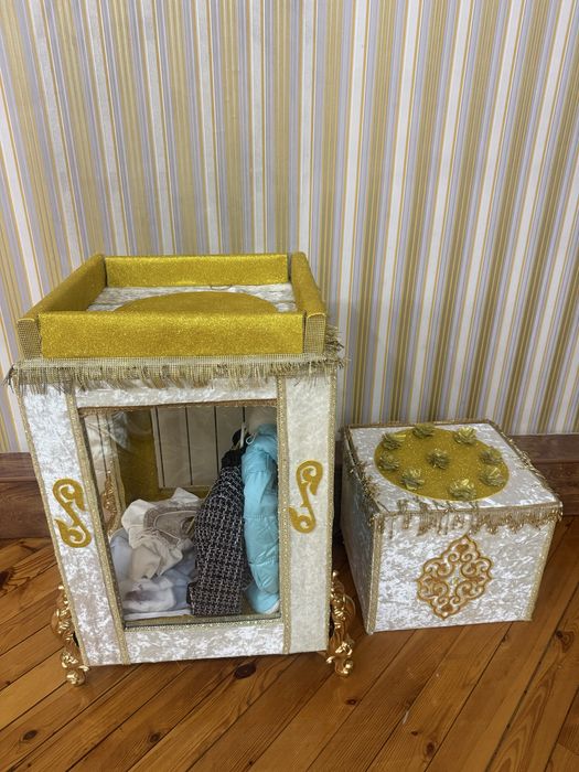 Продам коржын две штуки