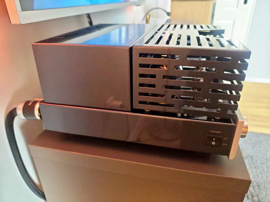 Лампов усилвател Cayin MT-45MK3