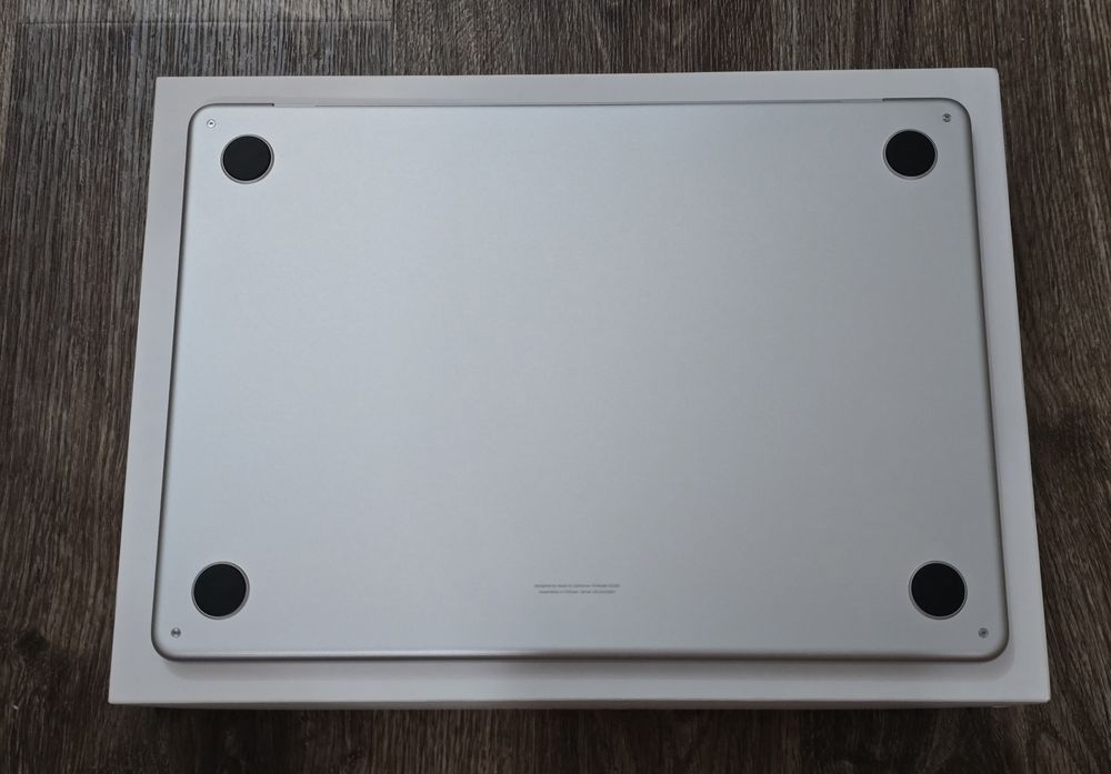 Apple MacBook Air M4 24/512 7 циклов