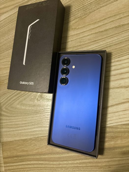 Samsung S25 , Ca NOU , 256 GB , 12 RAM , 100% Bateria , Garantie