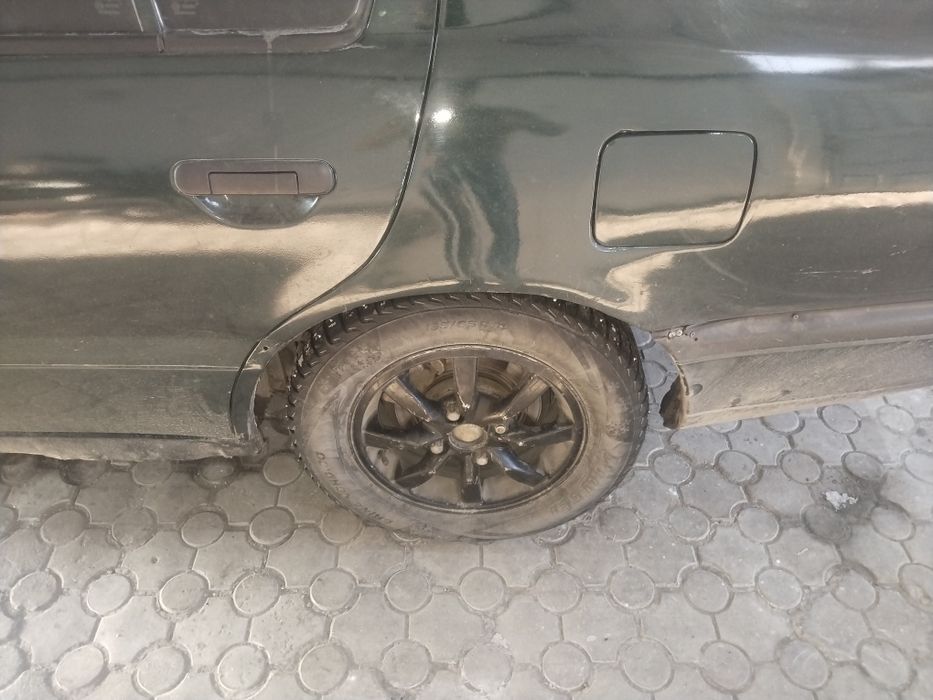 Не нахаду. Пробит блок цилиндров.