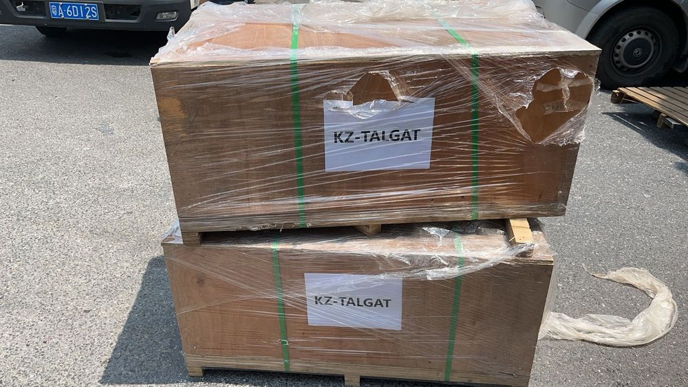 Цементавоз Комрессор и двигатель, компрессор для цементавоза