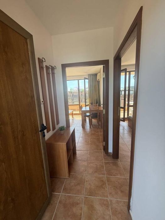 Продава се Двустаен апартамент в к.к. Слънчев бряг - 70 кв.м за 1115 €/кв.м - Снимка #3