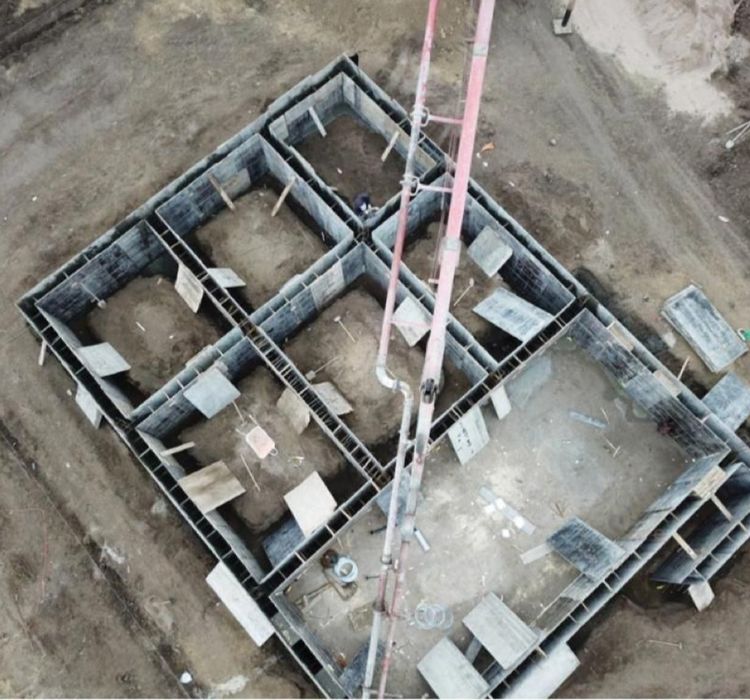 Заливка фундамент  под кулч