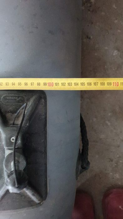 Продам лодку одномесную ПВХ