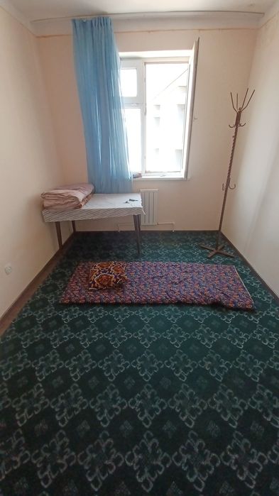 Termiz Karimbek restorani yonida Gvardiya domlaridan