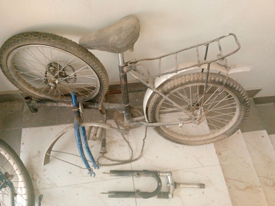 Velosipedlar sotiladi 2ta 1tasi yog'iladi