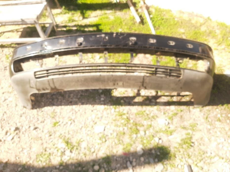 Продам бампер передний ауди 100 с4