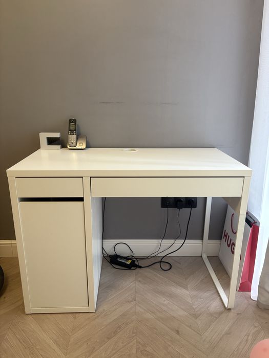 Стол письменный IKEA
