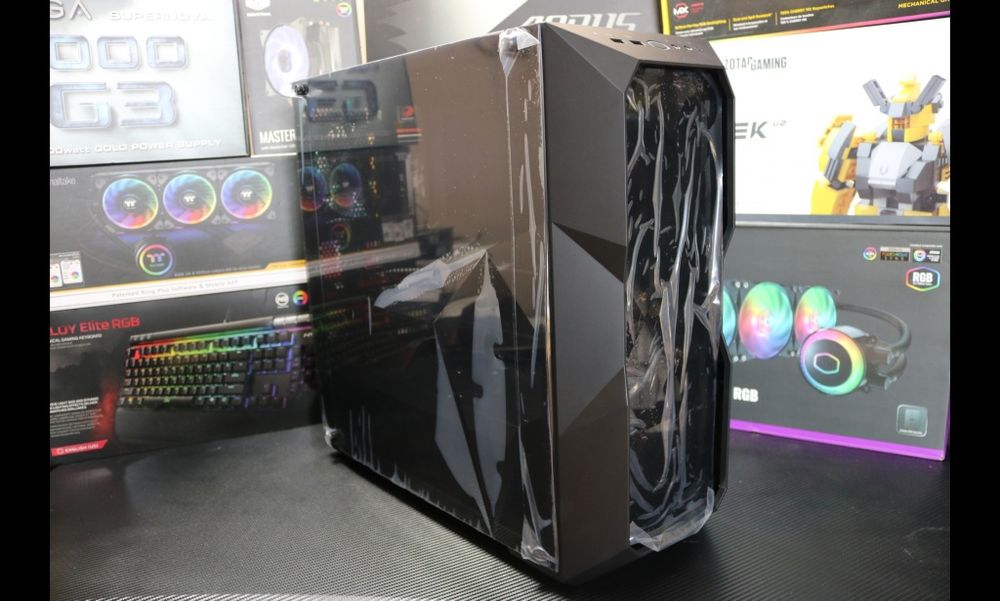 Компютър+ монитор, видеокарта Vega 64  RYZEN 7  16ram 512 nvme