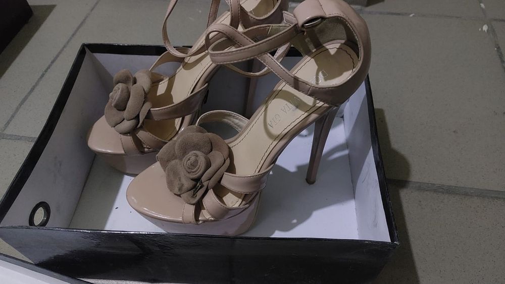 Продам туфли 37.38