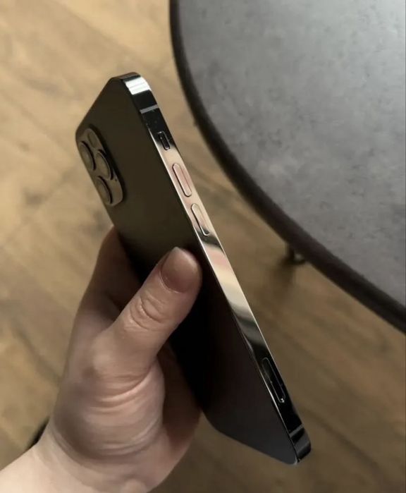 Iphone 12 pro 256 81%