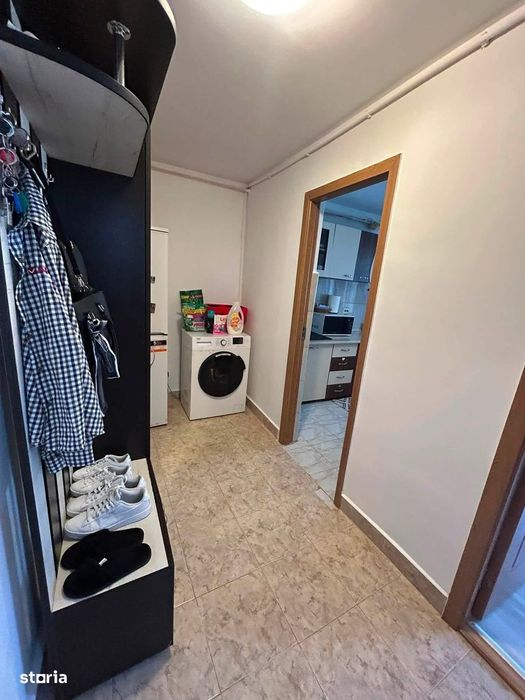 De vanzare garsoniera cu balcon,cf1, etajul 3, mobilata 35000euro