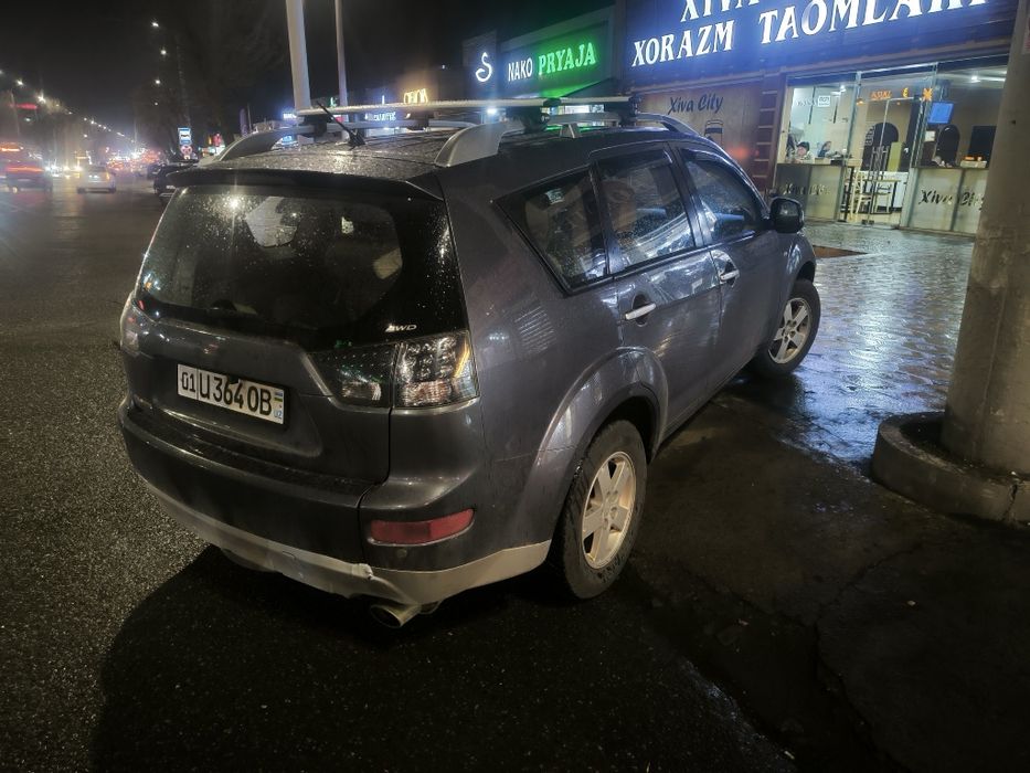 Прадам свое авто Mitsubishi Outlander