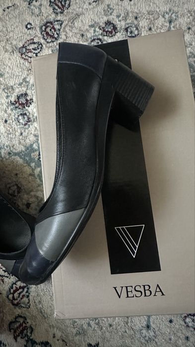 Туфли женские кожанные