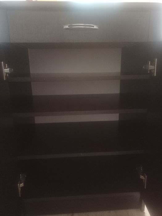 Продам универсальную тумбу