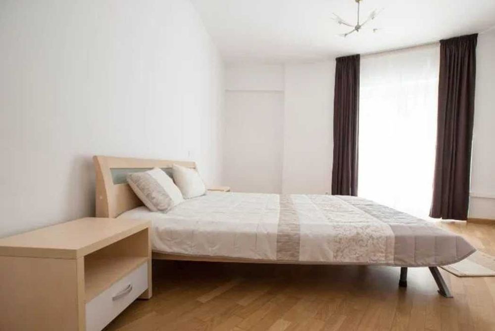 Дава се под наем Тристаен апартамент в Пловдив, Кършияка - 78 кв.м за 193.8 € - Снимка #1