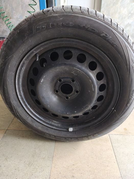 Гуми 235 55 17 Nexen