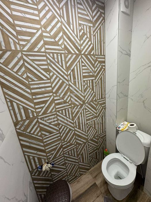 Продава се Тристаен апартамент в Пловдив, Център - 120 кв.м за 1984 €/кв.м - Снимка #16