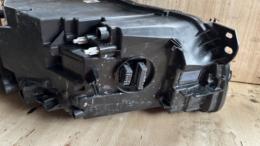 Фар за Volvo xc40