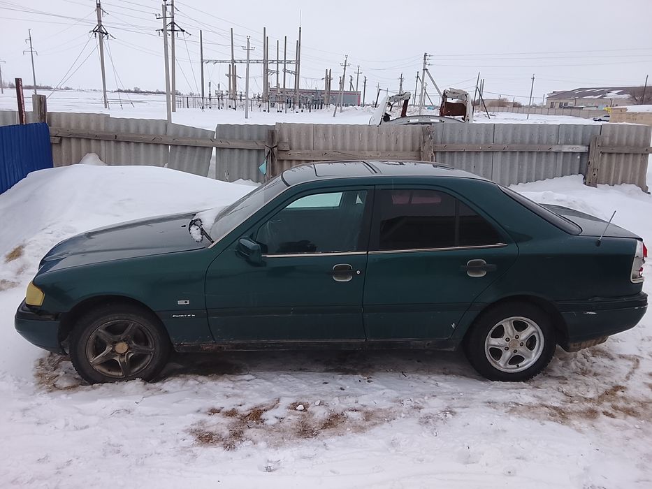 Мерседес с-180 синий