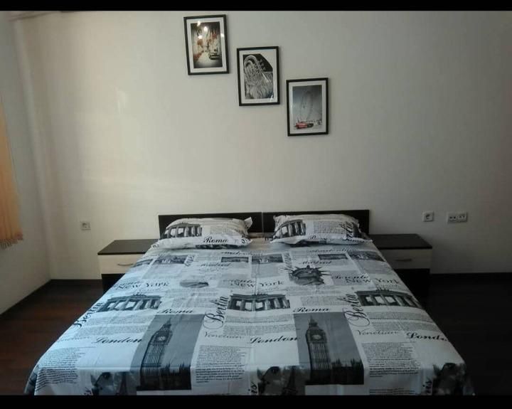 Дава се под наем Едностаен апартамент в Пловдив, Център - 45 кв.м за 332 € - Снимка #1