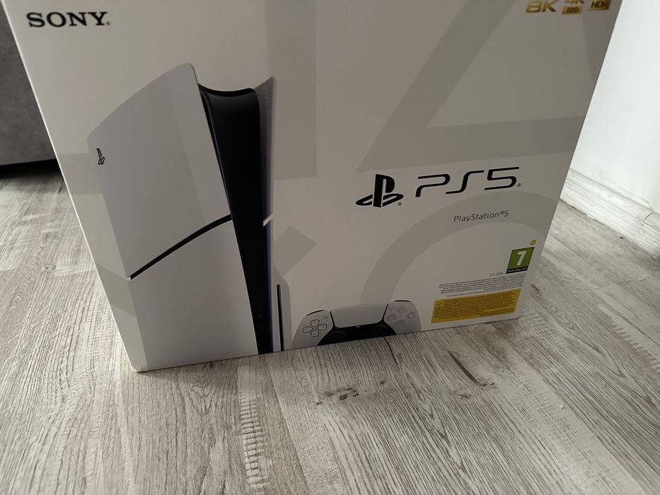 PlayStation 5 PS5 Slim cu Disk ca NOU GARANTIE