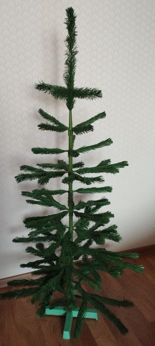 Ёлка искусственная