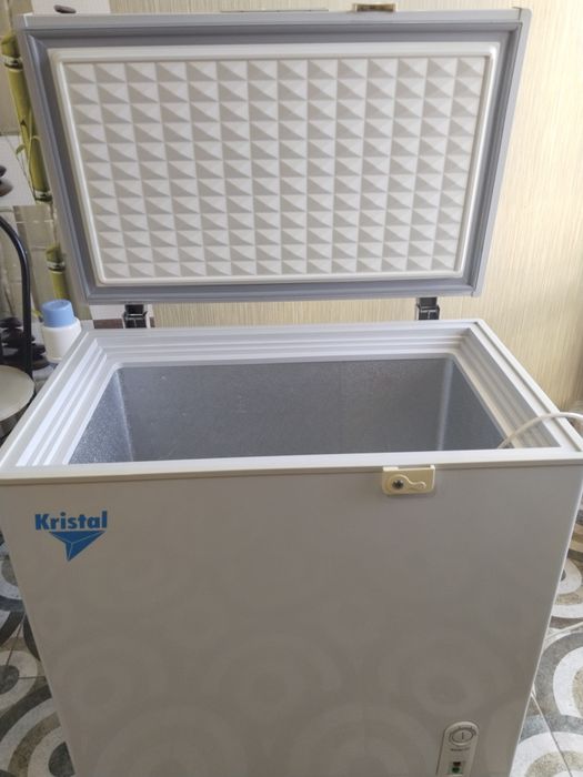 Продам морозильник