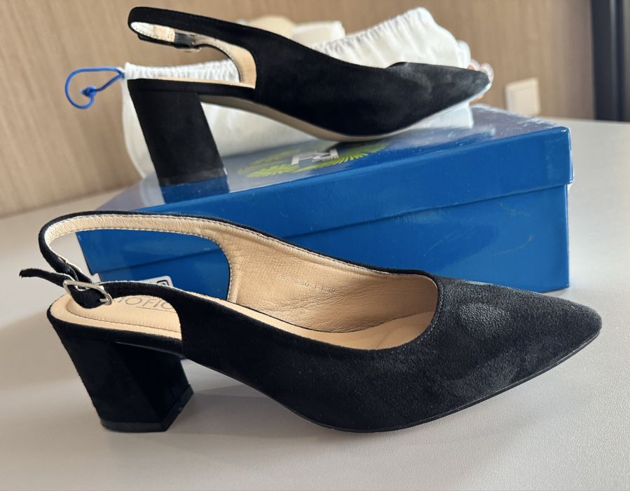 Продаются слингбэки-туфли