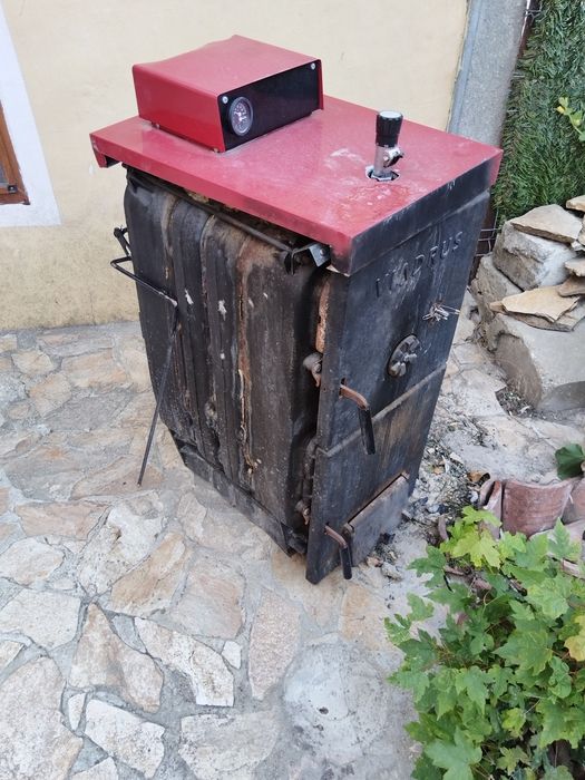 Продавам котел !