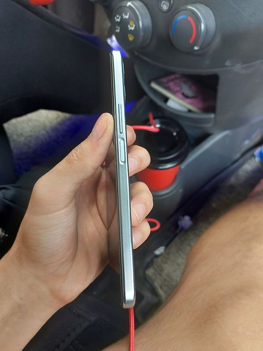 Продаётся Honor x8 или обмен на iPhone x