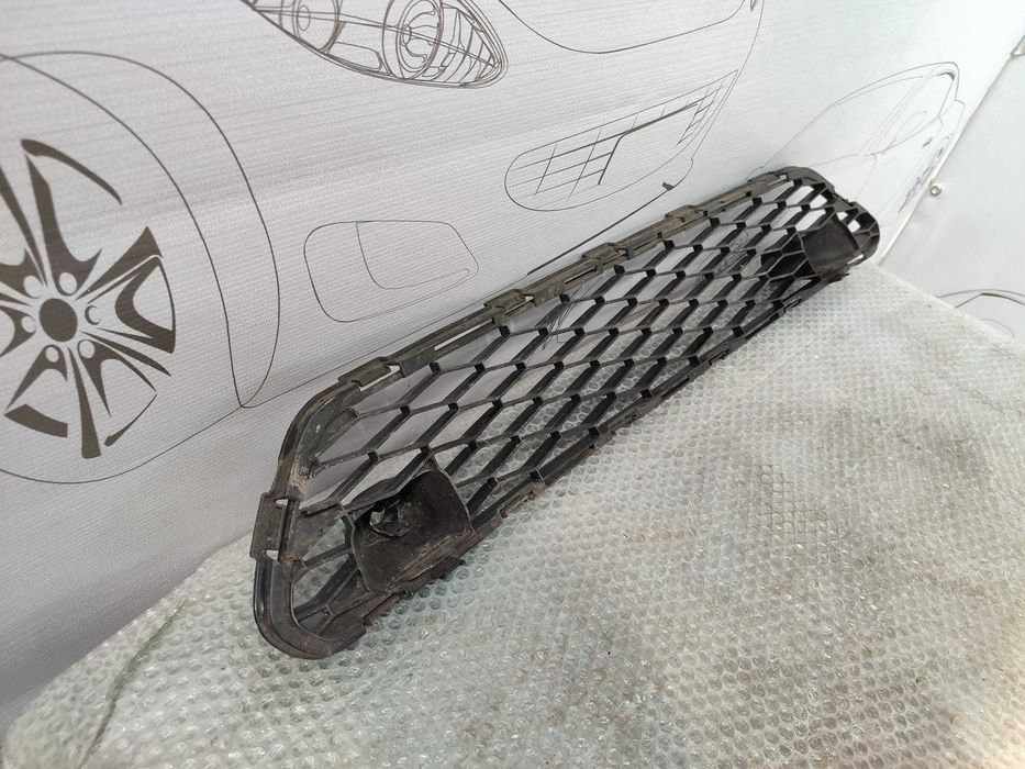 Grila Bara Fata Nissan X-Trail (T32) SUV 2014–2017 / Cod OEM 622544CC0A (4B2)