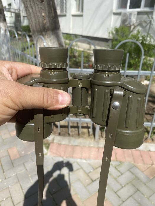 Binoclu 8x30 hensold
