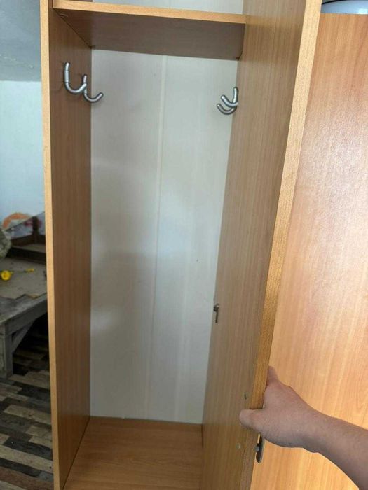 Шкаф одежный б/у