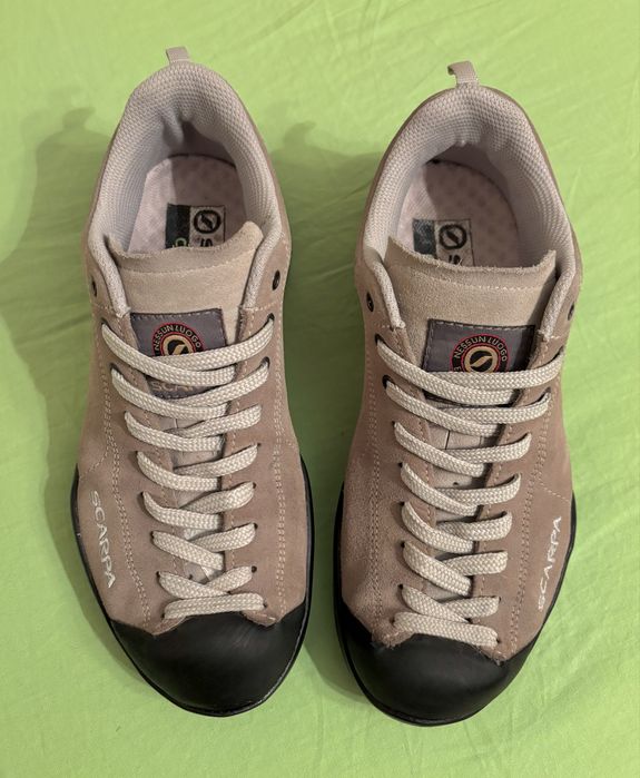 2 чифта SCARPA номер 37, туристически обувки, маратонки планина