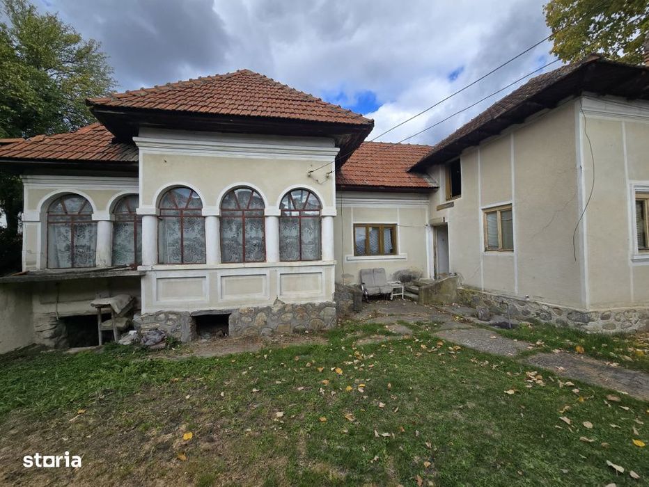 Casa Centrala Curtea de Arges, Teren 2.211 mp