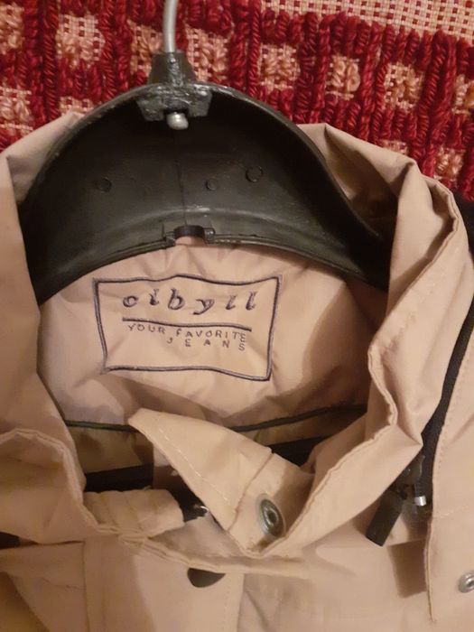 Haina dama noua deosebita.