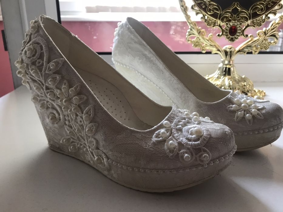 Продам Свадебные туфли