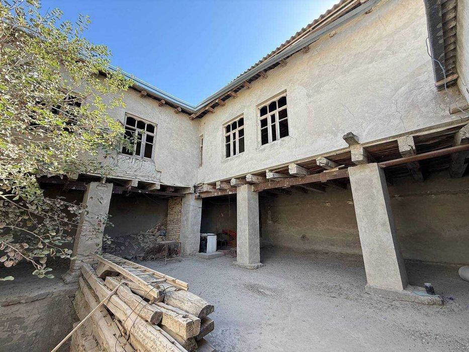 TAYYOR 2.1 SOTIQLI hovli sotiladi #a654