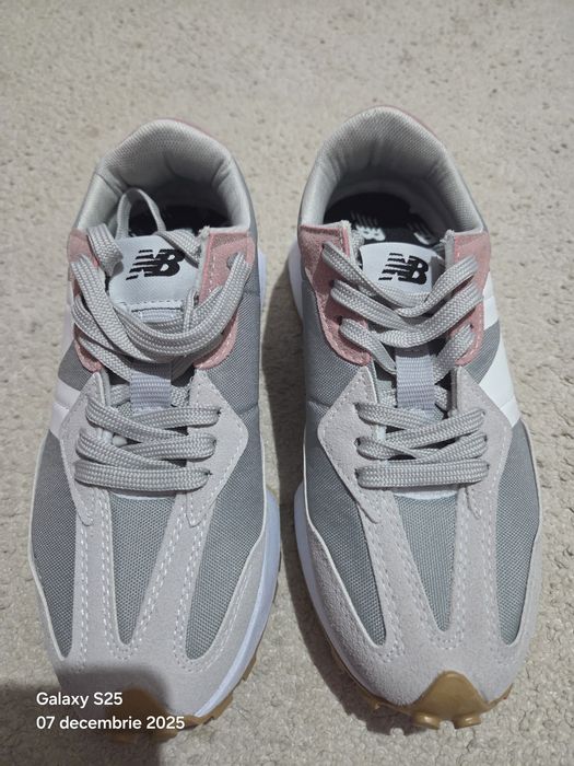 Vand adidasi New Balance