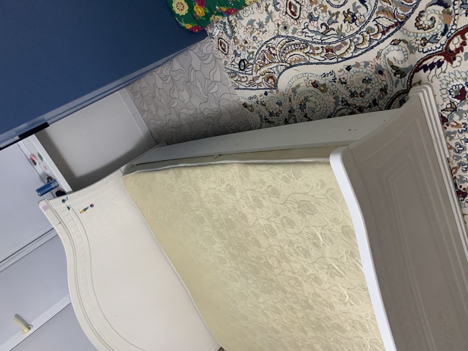 Продам кровать матрас все вместе